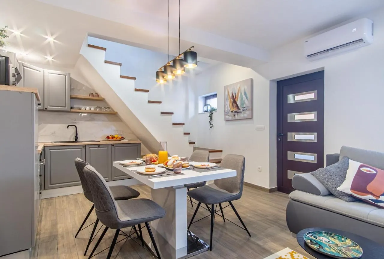 Su Casa - At Kastela Oldtown Apartment Croatia