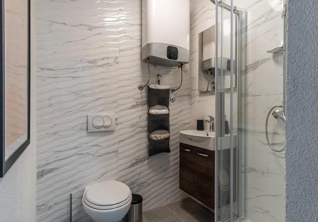Su Casa - At Kastela Oldtown Apartment