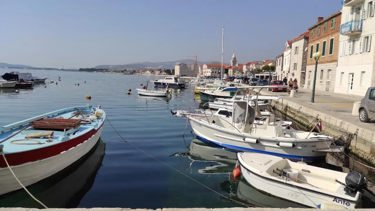 Su Casa - At Kastela Oldtown Apartment