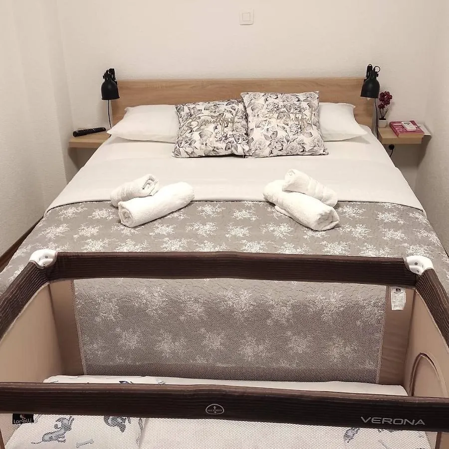 Su Casa - At Kastela Oldtown Apartment
